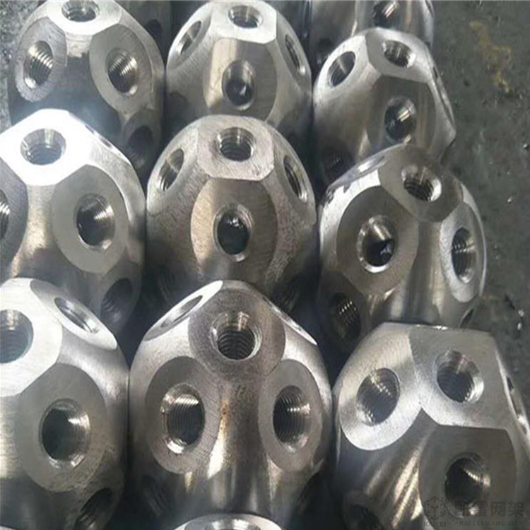 延边螺栓球网架加工安装方法